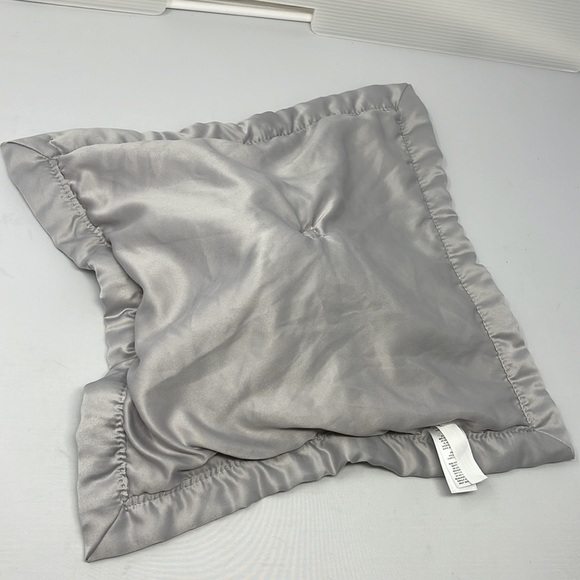 Carter’s Elephant Lovey Security Blanket Gray 2016 Satin Edges - Picture 5 of 9